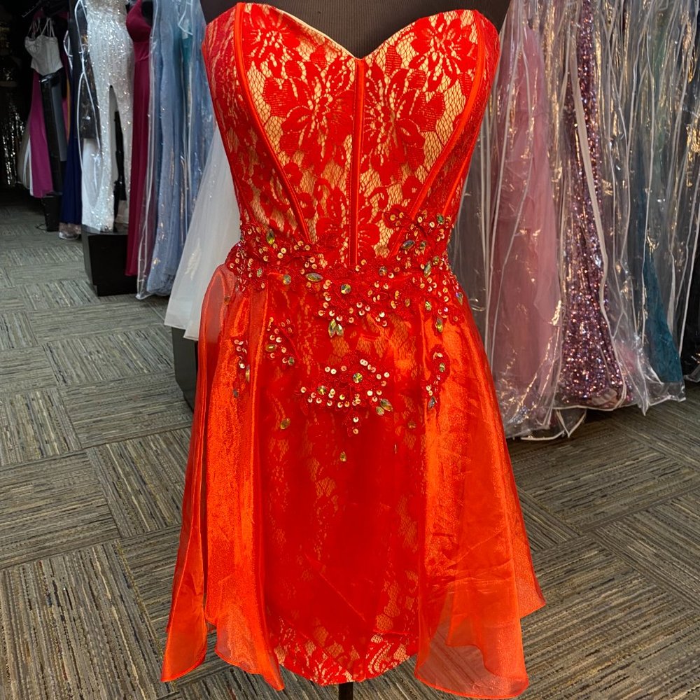 RED SHORT STYLE DRESS